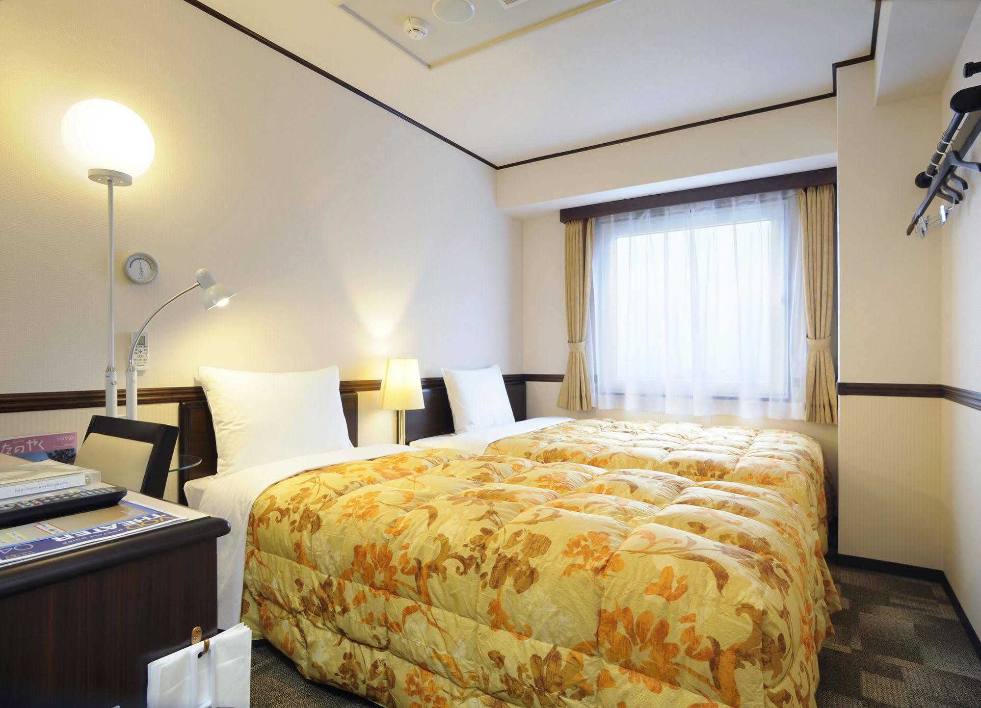 Toyoko Inn Kagoshima Temmonkan No 1 Exterior photo